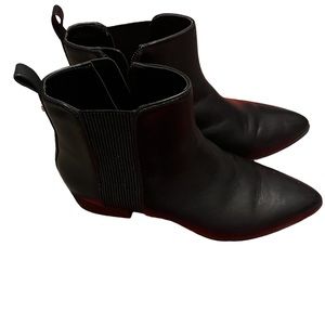 DKNY black ankle boots new without tags size 6 1/2